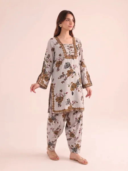 Sachi By Afsana Rayon Foil Printed Farshi Salwar Suits
